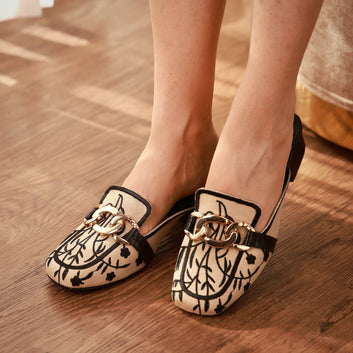 Floral Embroidery Flat Mule